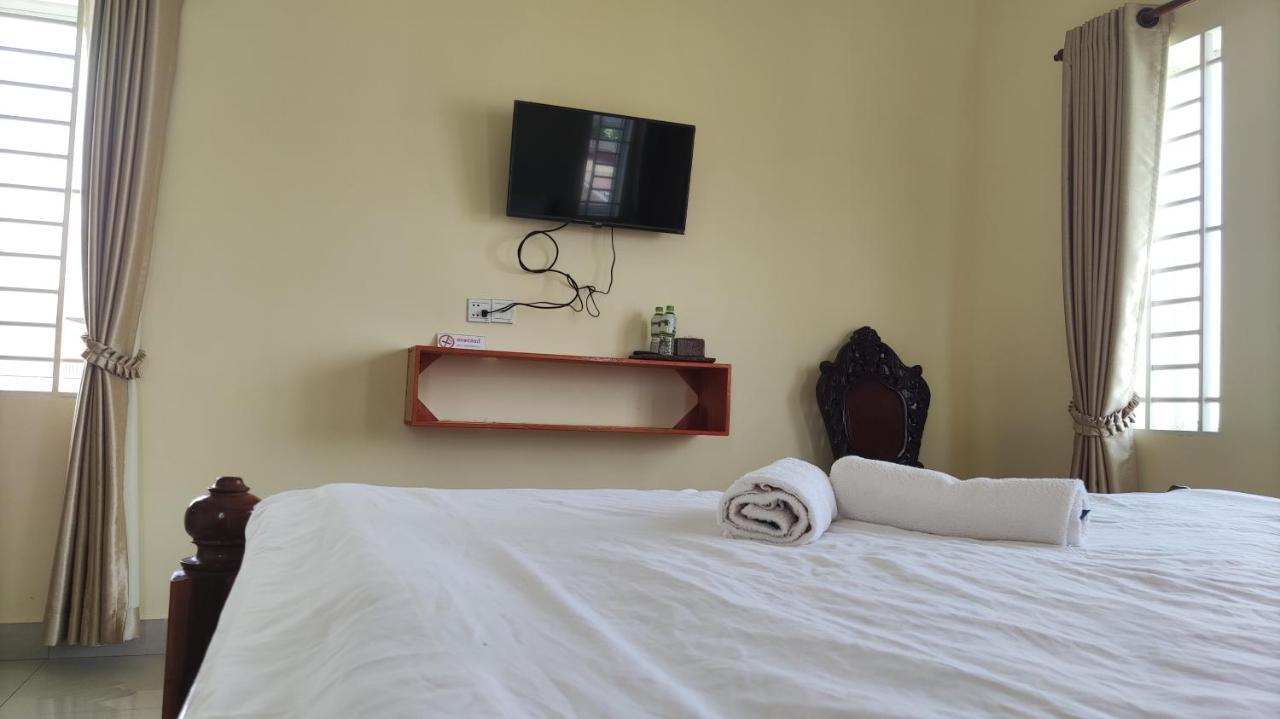 Monica Guesthouse カンポット エクステリア 写真