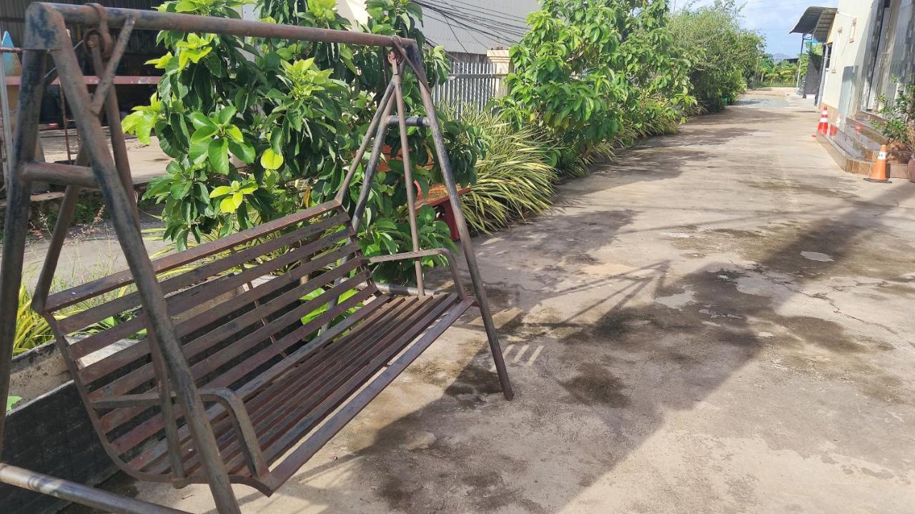 Monica Guesthouse カンポット エクステリア 写真