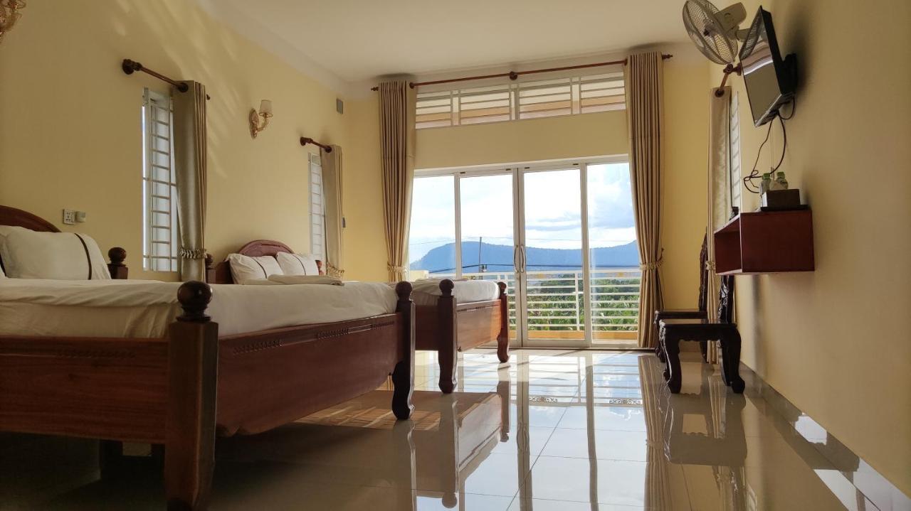 Monica Guesthouse カンポット エクステリア 写真