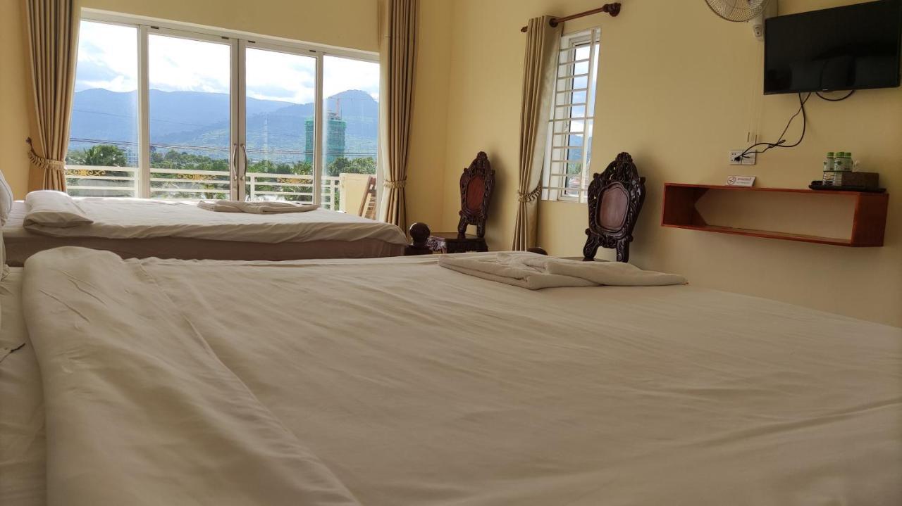 Monica Guesthouse カンポット エクステリア 写真